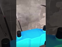 O drone MYUAV limpa as paredes exteriores