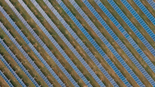 últimas notícias da empresa sobre Gestão inteligente da exploração e manutenção dos módulos fotovoltaicos: identificação inteligente dos riscos de incêndio nos módulos fotovoltaicos e detecção da poluição