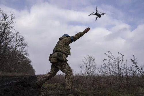 últimas notícias da empresa sobre O impacto dos drones na guerra moderna