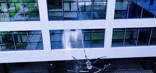 últimas notícias da empresa sobre Arranha-céu de Shenzhen Diz Adeus ao 'Homem-Aranha' com Drones Revolucionários de Dupla Amarra